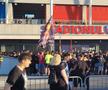 Imagini emoționante » Un suporter „veteran” al FCSB, cu ochii în lacrimi la revenirea în Ghencea: „O bucurie fără margini! E de nedescris!”