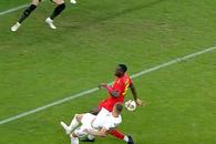 Două faze de penalty judecate diferit la FCSB - CFR » Verdictul specialistului: „Arbitrul a luat decizia corectă la ambele faze”