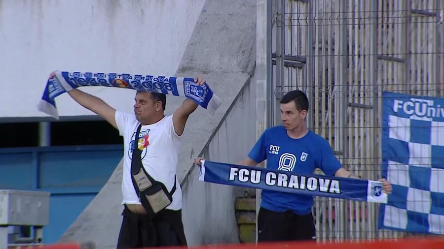 Doar doi fani i-au susținut pe olteni la Botoșani 10 momente de la Botoșani - FCU Craiova » Marius Croitoru continuă să ia la mișto regulamentele FRF! Antrenorul la un pas de suspendare