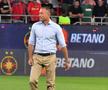 Adi Ilie a dat lovitura simbolică de start a derby-ului FCSB - CFR Cluj / foto: Cristi Preda