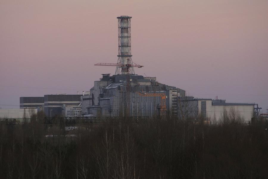Explozia centralei de la Cernobîl a alarmat o întreagă planetă în 1986. Sursa: Getty Lumea în 1986, când Mircea Lucescu era selecționer: dezastrul de la Cernobîl, Mâna lui Dumnezeu, Reagan și Gorbaciov la putere, primul laptop, Burleanu bebe și ulei pe cartelă