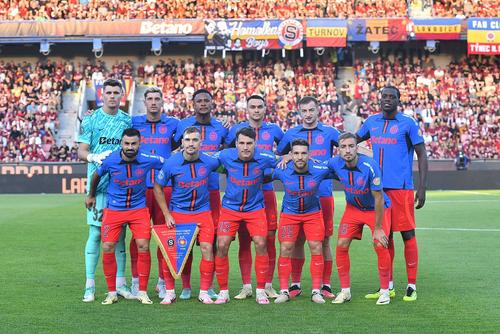 Partida dintre Sparta Praga și FCSB, prima manșă a turului trei preliminar de Champions League, a putut fi urmărită pe un stream ilegal de peste 60.000 persoane. Foto: Cristi Preda (GSP)