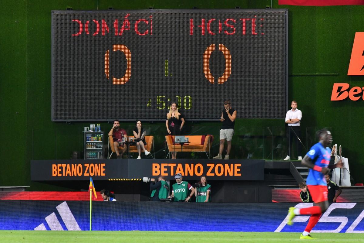 „UEFA Mafia!” » Cehii și-au pierdut cumpătul după ce VAR-ul a intervenit pro FCSB: cum a scăpat campioana României de eșec