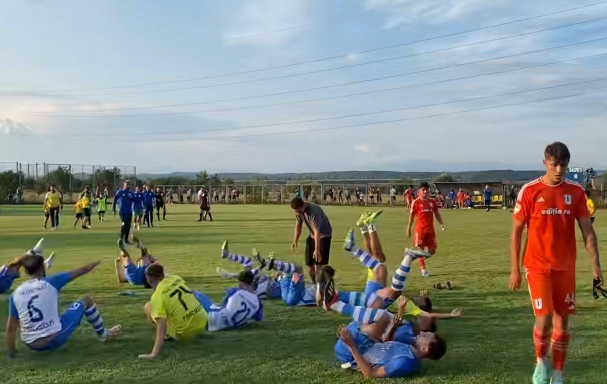 Stadionul din Fărcășești, unde FCU Craiova a fost eliminată