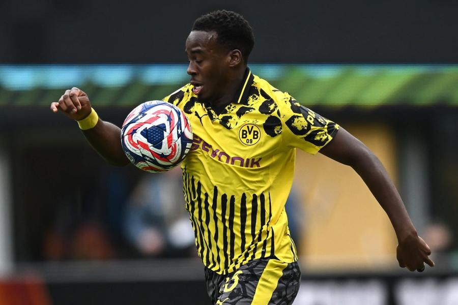 Al treilea cel mai scump „transfer” al verii la Dortmund nu e jucător » Incredibil pe ce a cheltuit Borussia 11 milioane de euro!