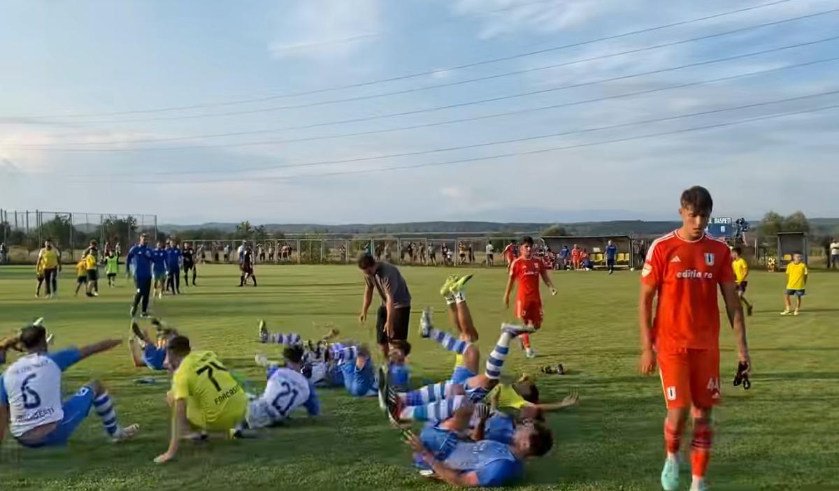 Stadionul din Fărcășești, unde FCU Craiova a fost eliminată