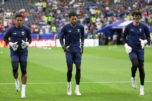 Marcio Rosa (foto stânga) este aproape de a deveni portarul celor de la UTA // foto: Imago