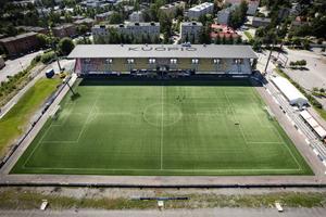 4.700 de locuri și gazon artificial » Cum arată stadionul din Finlanda unde Universitatea Craiova joacă azi