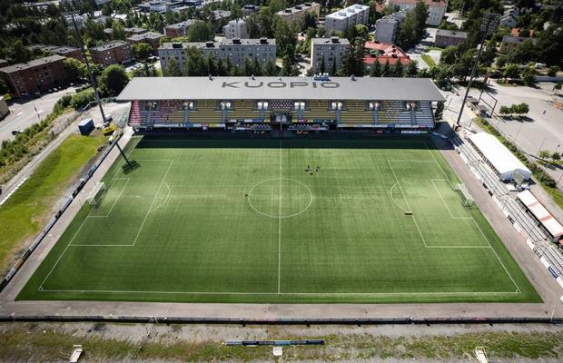 4.700 de locuri și gazon artificial » Cum arată stadionul din Finlanda unde Universitatea Craiova joacă azi