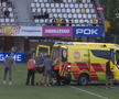 Lui Calvin Kabuye i s-a făcut rău în KuPS - Craiova / FOTO: Captură TV @Digi Sport 1