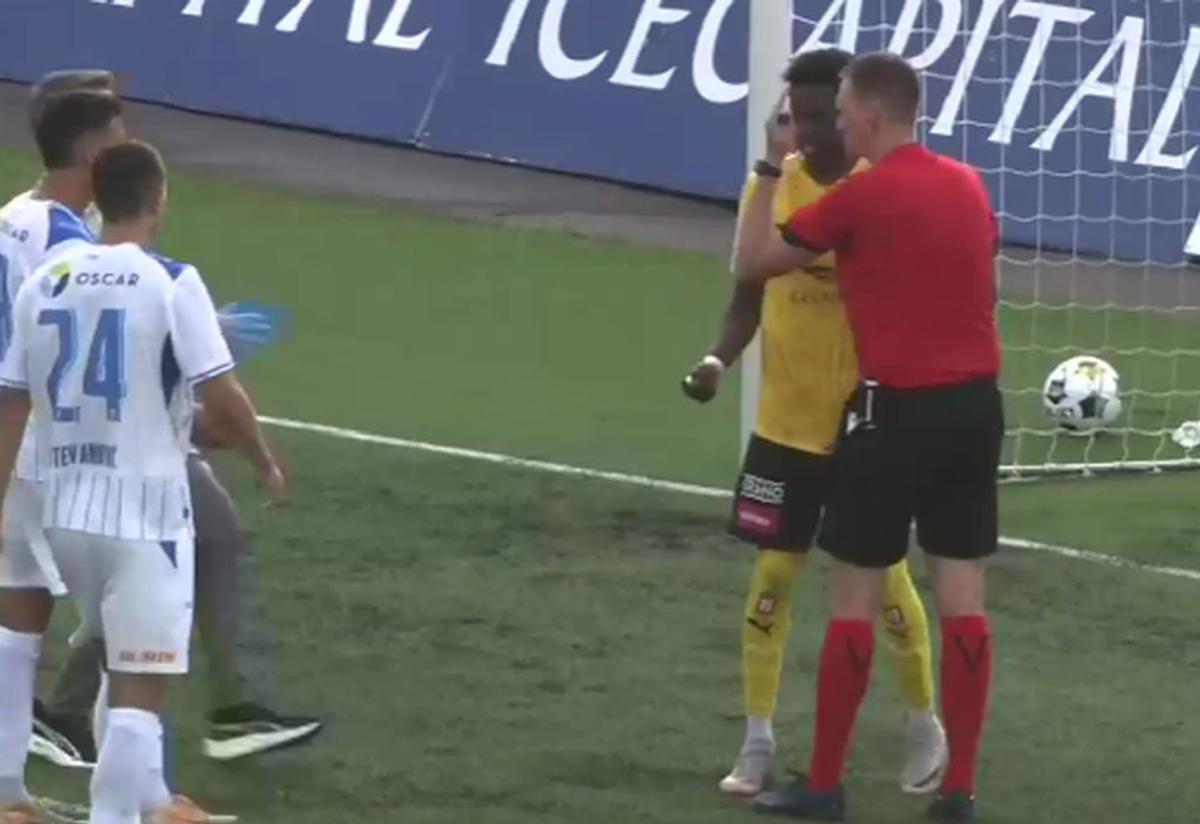 Lui Calvin Kabuye i s-a făcut rău în KuPS - Craiova