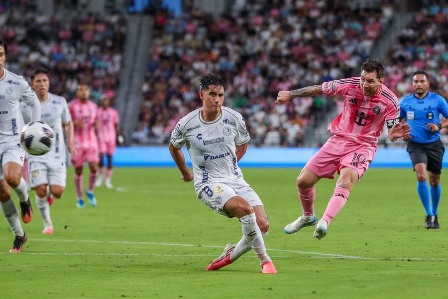 Lionel Messi, „dublă” și pasă decisivă pentru Inter Miami în Leagues Cup // foto: imago images Un nou record doborât de Lionel Messi: a devenit cel mai bun marcator din istoria competiției