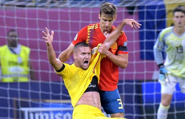ROMÂNIA - SPANIA 1-2 // Spaniolii s-au temut de noi: „Pușcaș, un mic diavol cu mingea la picior și un pericol ce lovește cu cotul”