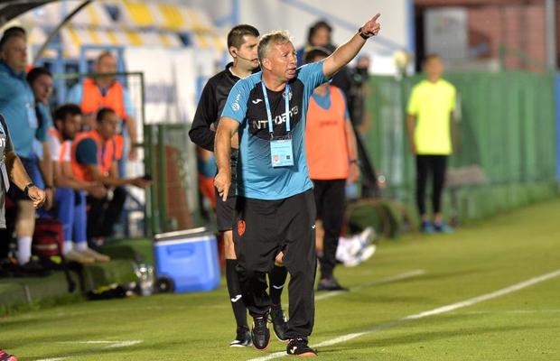 EUROPA LEAGUE // Dan Petrescu a lăsat mai mulți jucători de bază în afara listei UEFA! Cine lipsește din lotul înscris de CFR Cluj