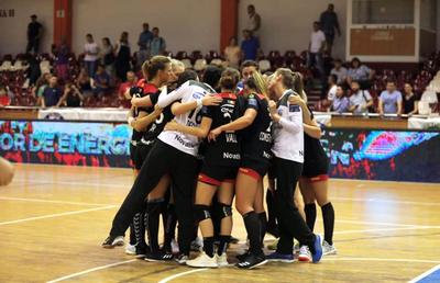 CSM București - SCM Gloria Buzau, 28-21 // CSM București s-a distrat cu echipa care sezonul trecut a trimis titlul la Vâlcea!
