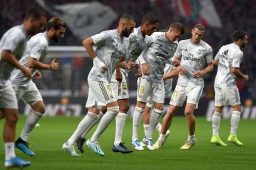 Real Madrid, campioana Spaniei, este gata să se despartă de 4 fotbaliști. „Galacticii” își propun să încaseze încă 100 de milioane de euro din transferuri, pentru a echilibra balanța financiară afectată de criza COVID-19