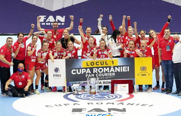 CSM București - SCM Râmnicu Vâlcea 19-22 » Surpriză în finala Cupei României: „tigroaicele” pierd clar în fața marii rivale