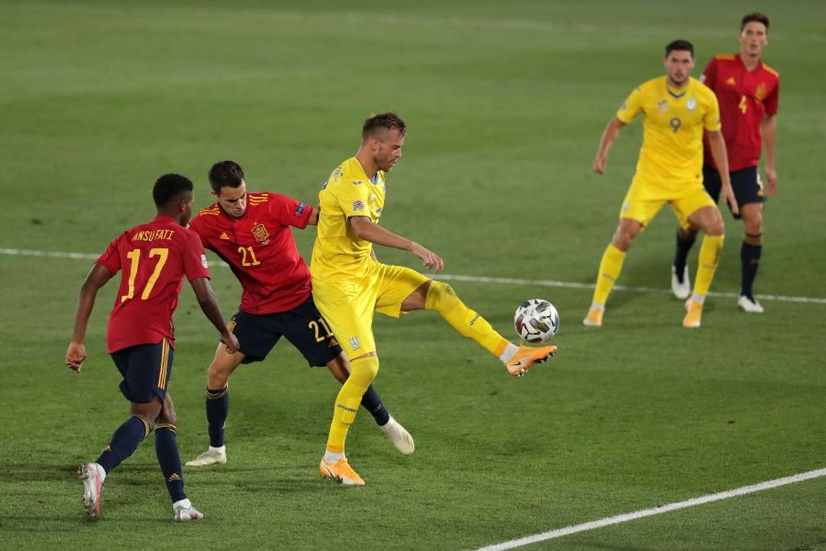 AUSTRIA - ROMÂNIA 2-3. „Ianis Hagi e asasinat! Să-l rebotezăm” » Revoltă după victoria României din Liga Națiunilor