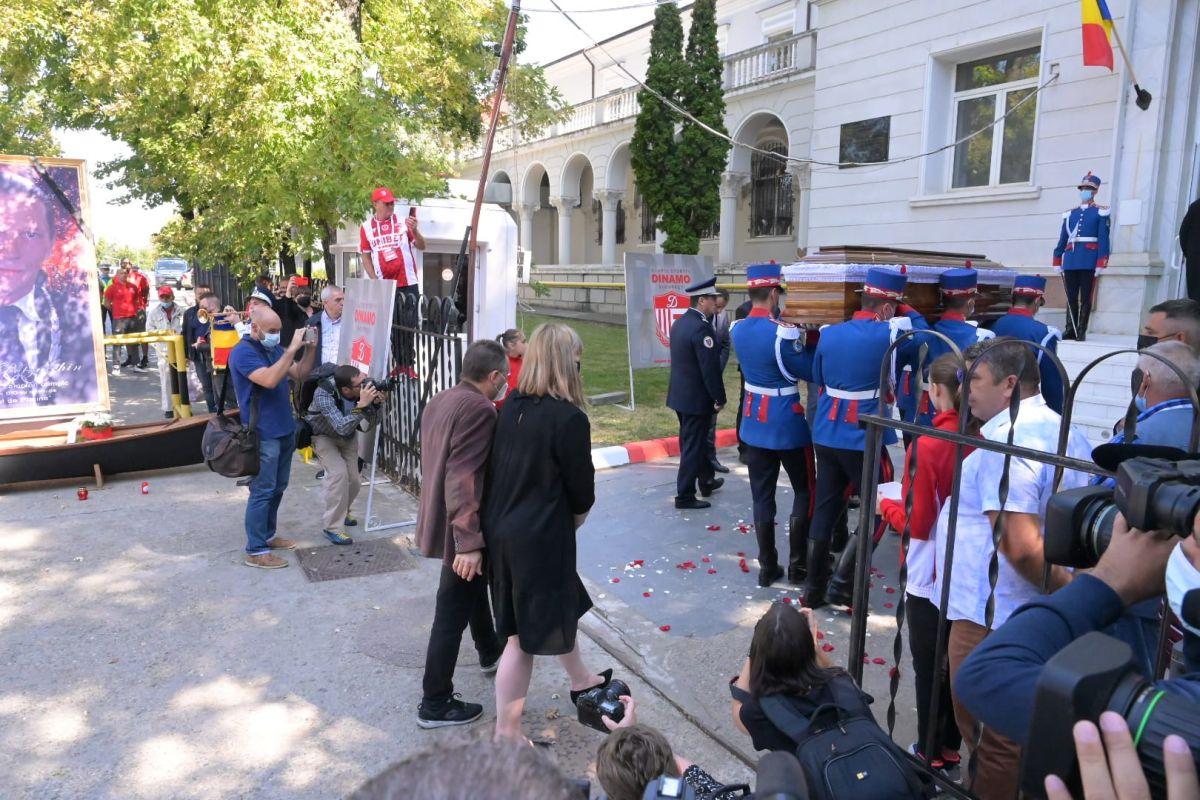 „Vâslind spre eternitate” » Trupul lui Ivan Patzaichin, depus azi la sediul CS Dinamo
