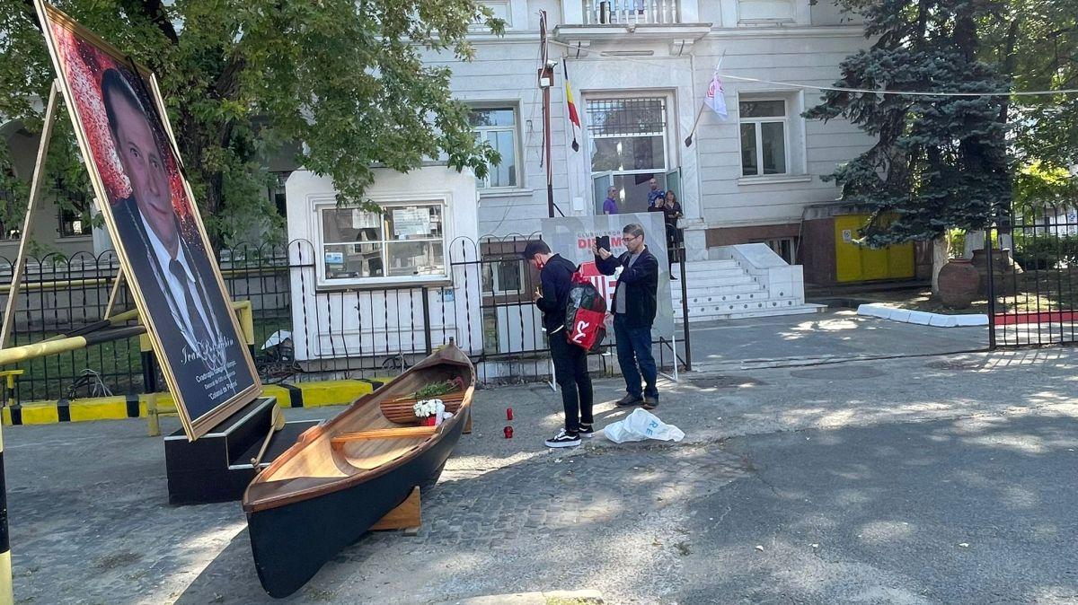 „Vâslind spre eternitate” » Trupul lui Ivan Patzaichin, depus azi la sediul CS Dinamo
