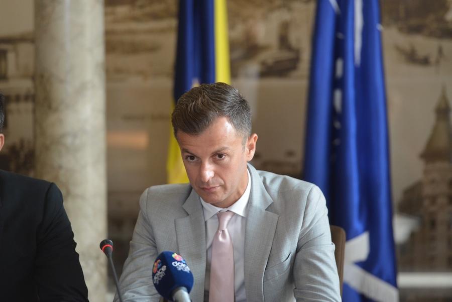 Ovidiu Burcă, președintele de la începutul proiectului renașterii Rapidului Fostul președinte de la Rapid, îndepărtat de Daniel Niculae: „Sunt dezamăgit de Nico. Eu l-am adus în club și a fugit când a fost greu”