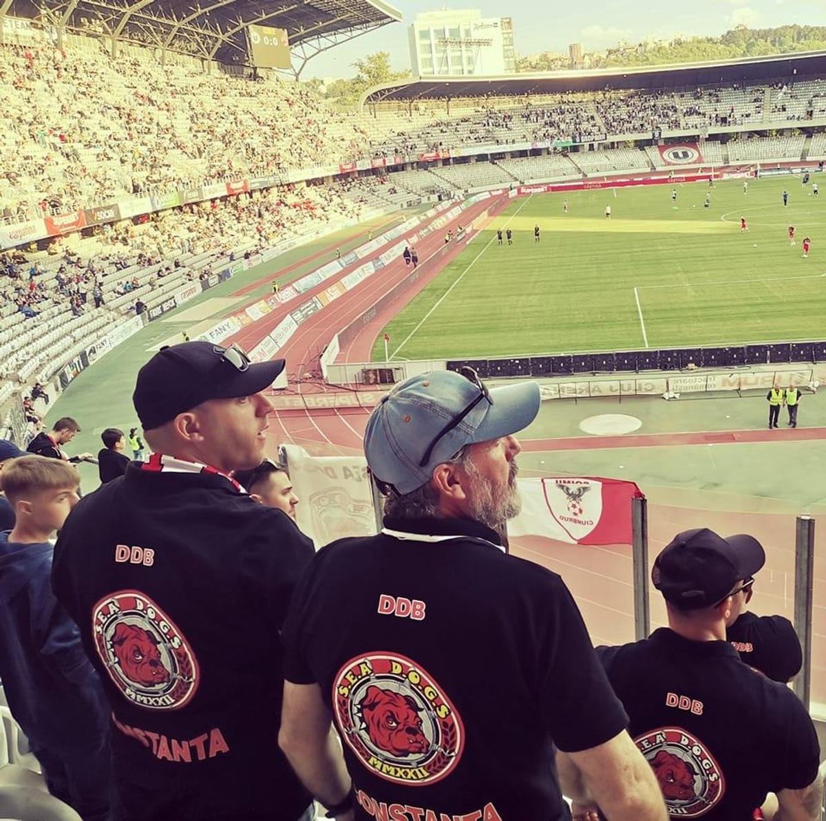 Magazioner, ultras, preot, psiholog, impostor? Cazul misteriosului bărbat angajat de Dinamo din DDB: „Am două facultăți, cum să fiu «sifonul» lui Elias?!”