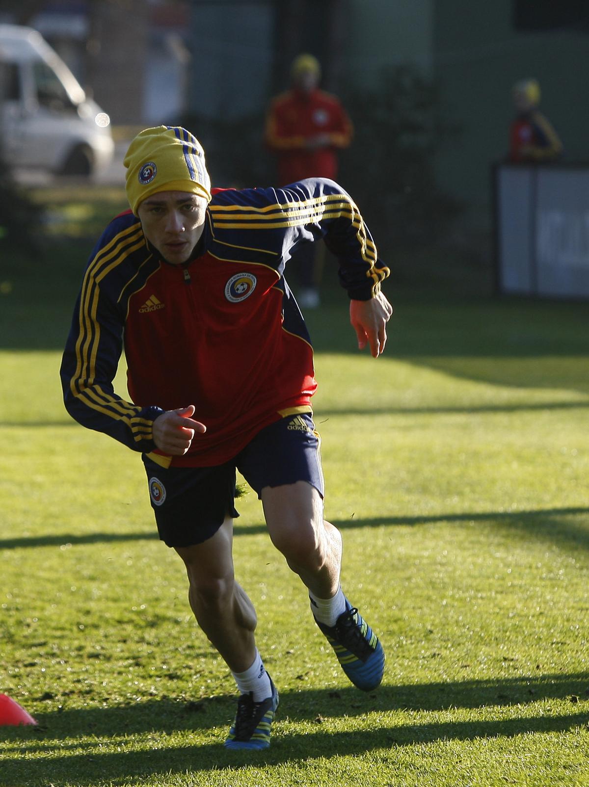 Nume uriașe la meciul de retragere al lui Mihai Roman » Interviu de impact cu internaționalul trecut pe la FCSB și Rapid: „M-au prins sub un camion în Belgia și trimis acasă!”
