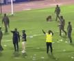 Haos sub ochii vedetelor din Premier League » Doar militarii înarmați au putut opri furia fanilor, după ce naționala lor a suferit un eșec istoric