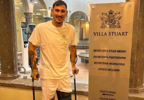 Jovan Markovic, în cârje, după intervenția suferită la Roma