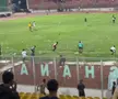 Haos sub ochii vedetelor din Premier League » Doar militarii înarmați au putut opri furia fanilor, după ce naționala lor a suferit un eșec istoric