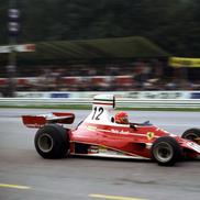 Niki Lauda, campion cu Ferrari în 1975// FOTO: Imago