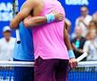 Djokovic l-a îmbrățișat pe Alcaraz după semifinala de la US Open/ foto: Imago Images
