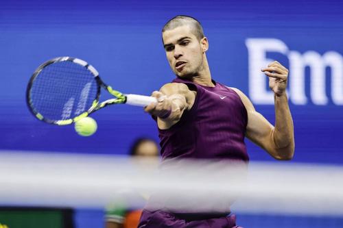 Carlos Alcaraz l-a învins pe Novak Djokovic și s-a calificat în finala US Open / Foto: Imago Images