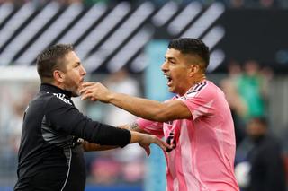 Și-a cerut scuze, însă nu a fost cruțat! » Sancțiunea primită de Luis Suarez după ce a scuipat un adversar
