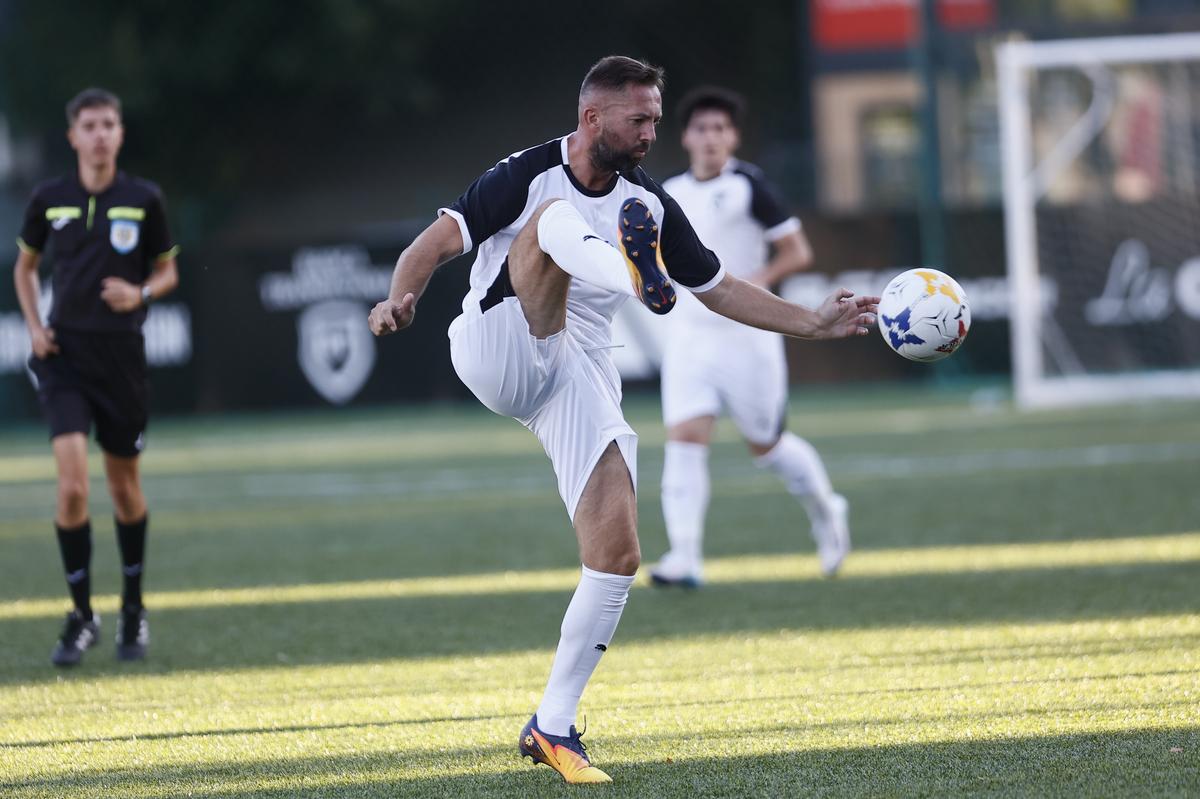 Un arbitru din Superliga a reușit o „dublă” pentru Sportul Studențesc, în primul meci oficial al echipei de la revenire! + Fostul portar al lui FCSB a jucat atacant