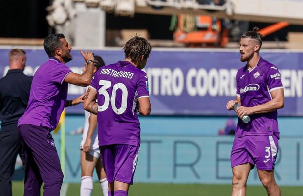 Radu Drăgușin a rămas fără antrenor la Fiorentina » Cine e favorit să îl înlocuiască pe Fabio Grosso