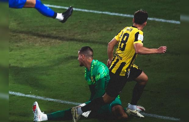 Răzvan Marin plutește! Gol în victoria zdrobitoare a lui AEK