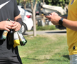 „Era să ne bage mortu-n casă înainte de final!”. Cum arată o duminică în Liga 6 Prahova: ședință aprinsă în vestiar, imnul și „Dragonul”