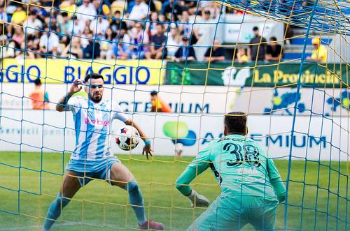 Corvinul - FC Voluntari e meciul care decide etapa #11 în Superligă