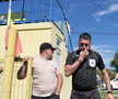 „Era să ne bage mortu-n casă înainte de final!”. Cum arată o duminică în Liga 6 Prahova: ședință aprinsă în vestiar, imnul și „Dragonul”