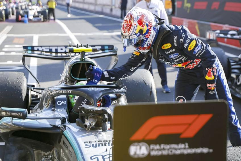 Verstappen a fost primul care a venit să-l felicite pe Antonelli. Foto: Imago Images
