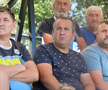 „Era să ne bage mortu-n casă înainte de final!”. Cum arată o duminică în Liga 6 Prahova: ședință aprinsă în vestiar, imnul și „Dragonul”