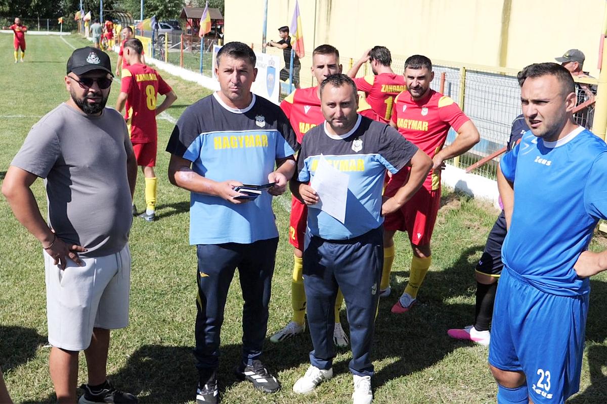 „Era să ne bage mortu-n casă înainte de final!”. Cum arată o duminică în Liga 6 Prahova: ședință aprinsă în vestiar, imnul și „Dragonul”