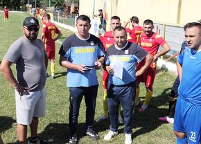 „Era să ne bage mortu-n casă înainte de final!”. Cum arată o duminică în Liga 6 Prahova: ședință aprinsă în vestiar, primarul cu imn și „Dragonul”