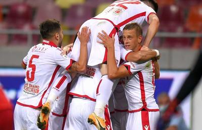 Transferurile lui Contra, desființate de un stelist: „Ce caută aici? Dinamo se ia după Transfermarkt? E fabulos ce se întâmplă!”
