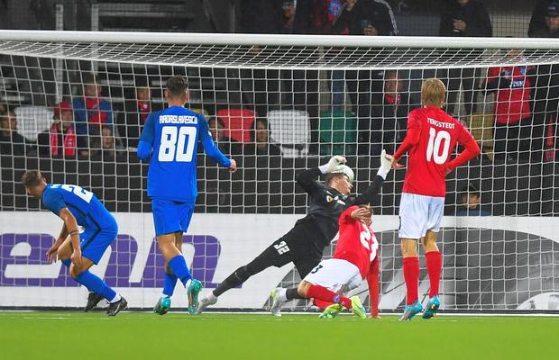 Reacție dură după ce FCSB a fost spulberată în Europa: „Ar fi justificat ca Dică să își dea demisia. De ce acceptă să fie umilit?”