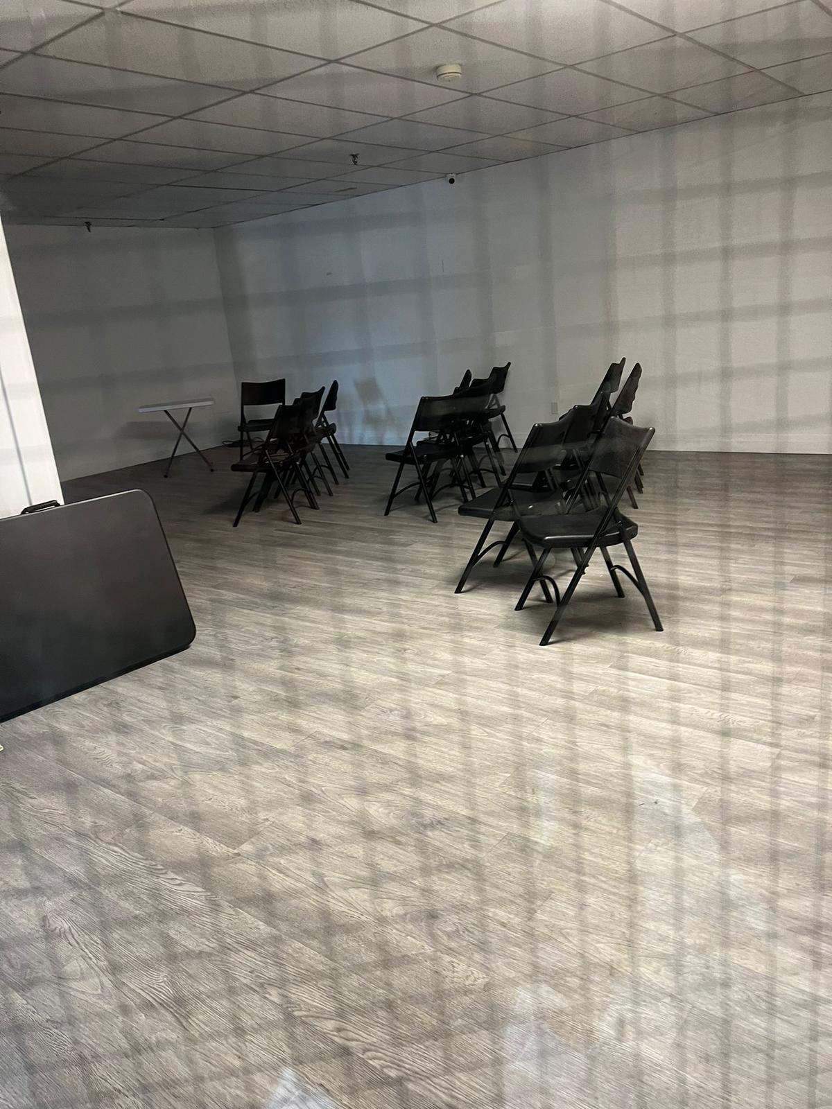 FOTO Cine a produs suplimentul contaminat pe care Mouratoglou i l-a oferit lui Halep: firma e într-un mic depozit, iar fabrica nu există!