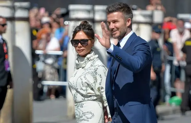 David Beckham a insistat s-o dea de gol pe Victoria:  „Fii sinceră!”. Soția lui a mărturisit până la urmă