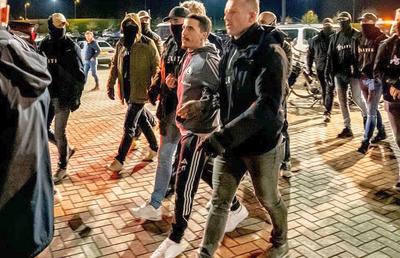 Șocant! Căpitanul Legiei a povestit noaptea petrecută la închisoare după jocul de la Alkmaar: „M-au tratat ca pe un criminal”