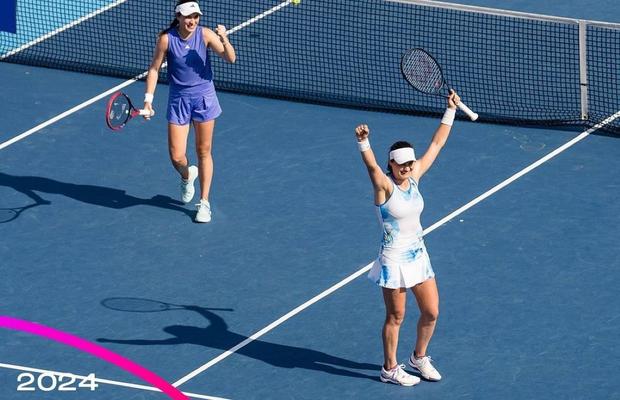 Monica Niculescu și Gabriela Ruse, învingătoare la Hong Kong » Primul trofeu important împreună pentru românce